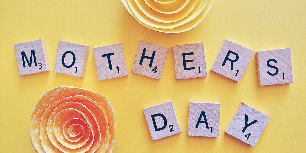 355+ Mother’s Day Wishes (to Mom, All Ladies, In-Law, More)